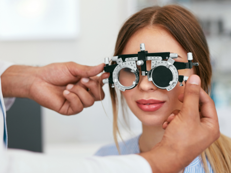 Examen ocular y optometría en Euro Óptica Alfàs
